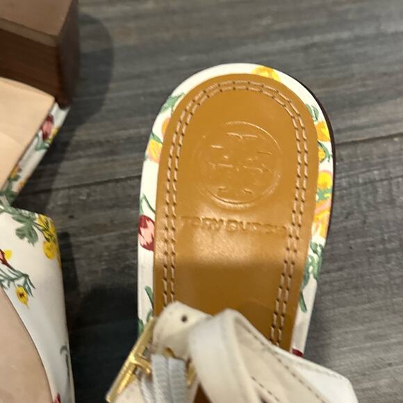 Tory Burch Mini Benton Charm - Picture 5 of 13